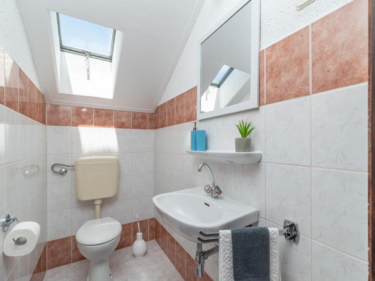 Scenic Sea View,Three Bedroom Villa With Pool Trogir Eksteriør billede